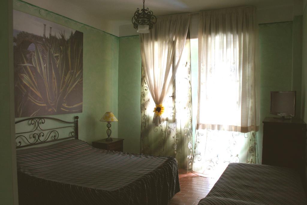 Hotel 5 Terre Nel Sole เดวามารีนา ห้อง รูปภาพ